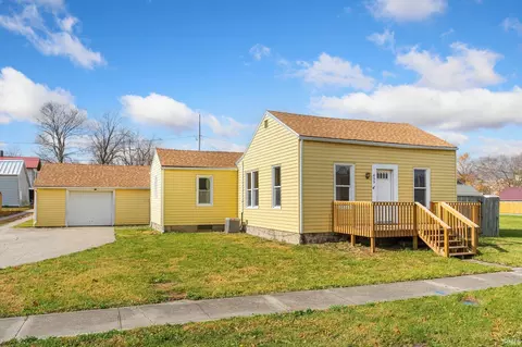 455 S Franklin St, Waterloo, IN 46793 photo 1