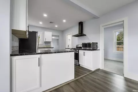 455 S Franklin St, Waterloo, IN 46793 photo 8