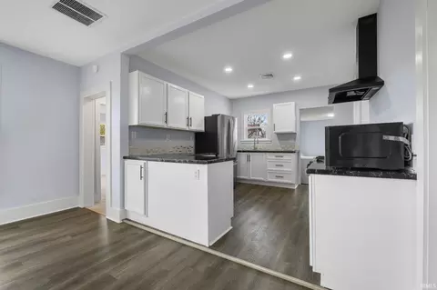 455 S Franklin St, Waterloo, IN 46793 photo 9