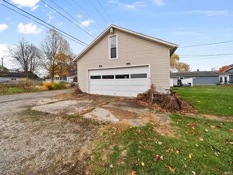 711 E 7th St, Auburn, IN 46706 photo 33