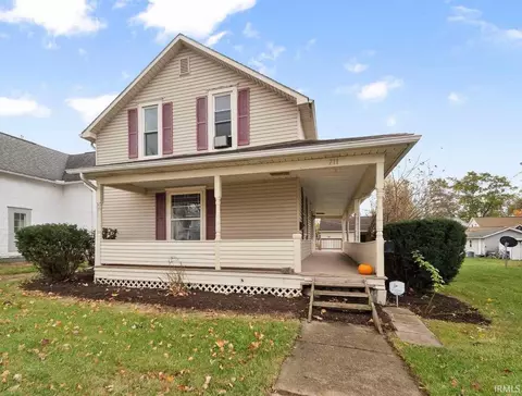 711 E 7th St, Auburn, IN 46706 photo 2