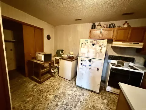 1839 S Meridian Rd, Mitchell, IN 47446 photo 8
