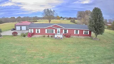 1894 Bracher Rd, Boonville, IN 47601