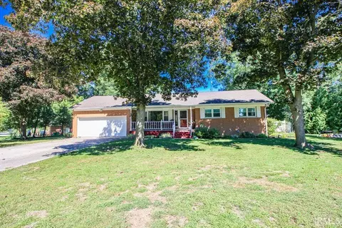 6100 S Division St, North Judson, IN 46366