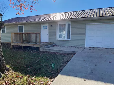 321 W Middleton St, Orleans, IN 47452