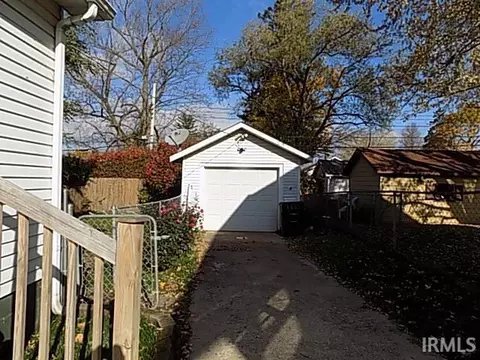 237 Eckman St, South Bend, IN 46614 photo 29