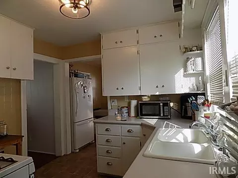 237 Eckman St, South Bend, IN 46614 photo 12
