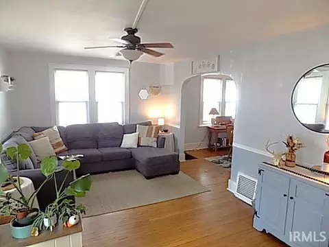 237 Eckman St, South Bend, IN 46614 photo 5