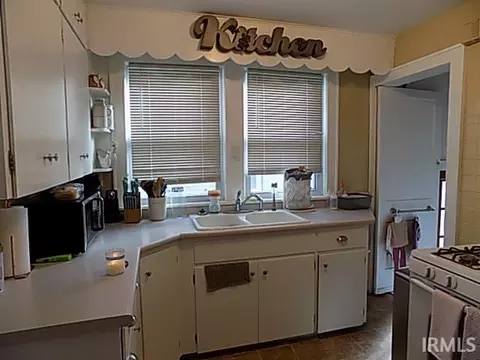 237 Eckman St, South Bend, IN 46614 photo 10