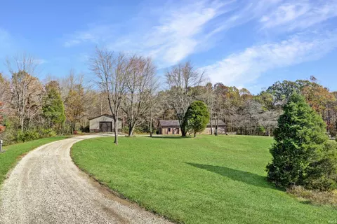 12156 Spurgeon Rd, Lynnville, IN 47619