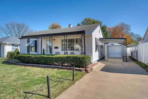 1312 Macarthur Dr, Evansville, IN 47714