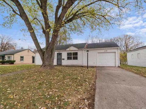 4615 Smith St, Fort Wayne, IN 46806
