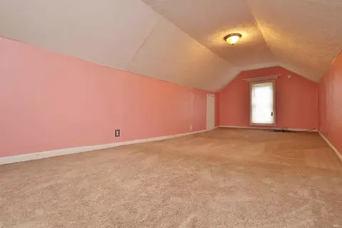 323 E First St, Fairmount, IN 46928 photo 10