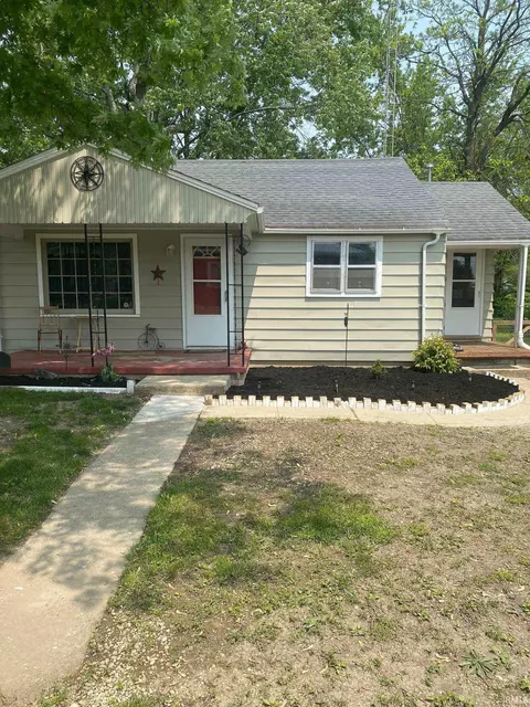 326 E High St, Redkey, IN 47373 photo 1