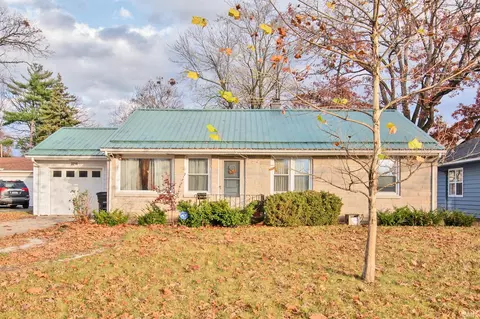3216 River Forest Dr, Fort Wayne, IN 46805