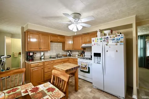 3248 S 750 E, Bringhurst, IN 46913 photo 11