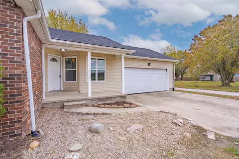 1449 Yockey Rd, Mitchell, IN 47446 photo 4