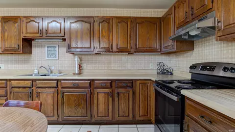 2566 Birk Dr, Jasper, IN 47546 photo 11