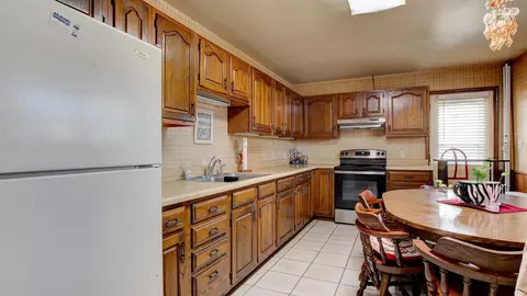 2566 Birk Dr, Jasper, IN 47546 photo 8