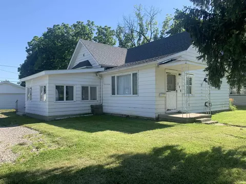 720 E Franklin St, Hartford City, IN 47348