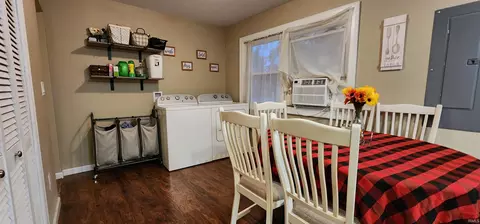 204 E Maple Grv, Syracuse, IN 46567 photo 9