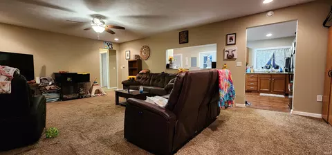 204 E Maple Grv, Syracuse, IN 46567 photo 2