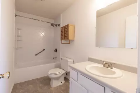 524 W Northlane Dr, Bloomington, IN 47404 photo 13