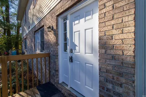 524 W Northlane Dr, Bloomington, IN 47404 photo 2