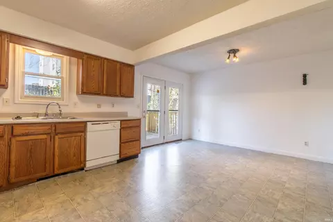 524 W Northlane Dr, Bloomington, IN 47404 photo 8