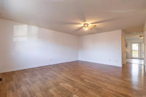 524 W Northlane Dr, Bloomington, IN 47404 photo 3