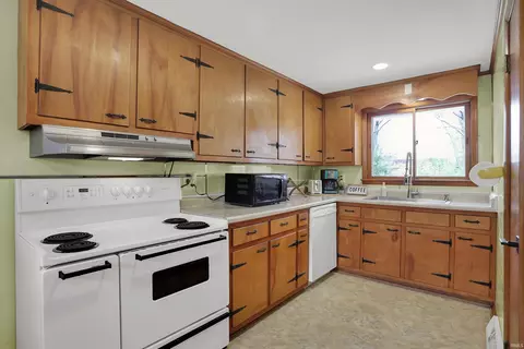 2525 E 8th St, Bloomington, IN 47408 photo 9