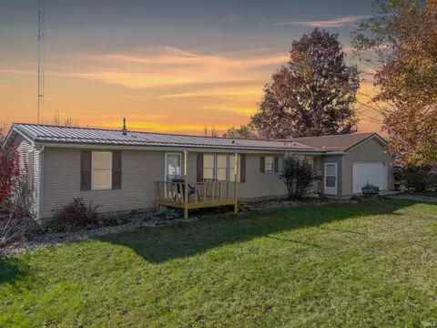 4037 W 100 S Rd, Warsaw, IN 46580