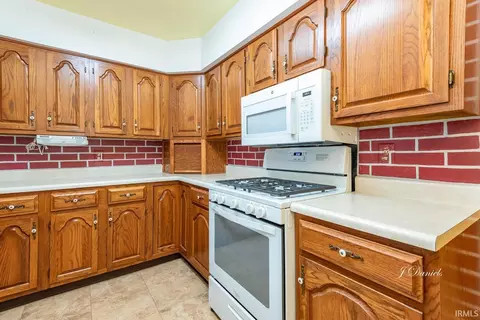 4080 W 3rd St, Bloomington, IN 47404 photo 9