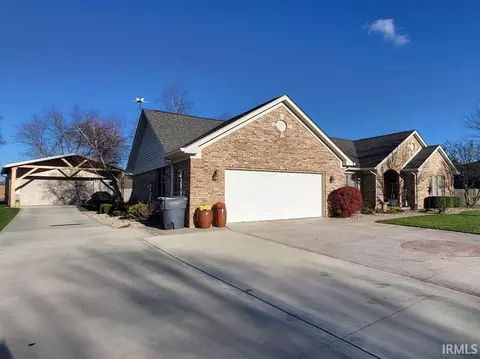 9314 Rachel Dr, Yorktown, IN 47396