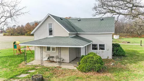7027 W 250 N Rd, Rensselaer, IN 47978
