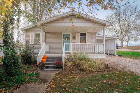 614 S 10th St, Petersburg, IN 47567