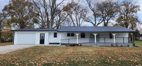 206 W State Rd 58, Freelandville, IN 47535