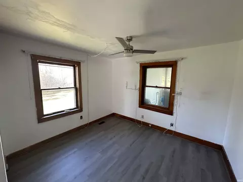2011 J St, Bedford, IN 47421 photo 17