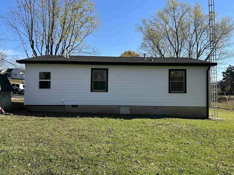 2011 J St, Bedford, IN 47421 photo 7