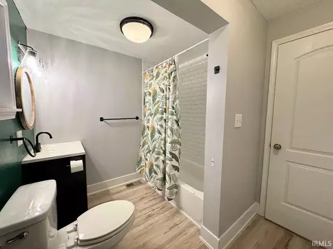 Bath - 5130 N 450 E, Logansport, IN 46947 photo 2 of 2