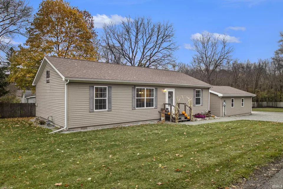  59224 Mayflower Rd, South Bend, IN 46619 photo 2