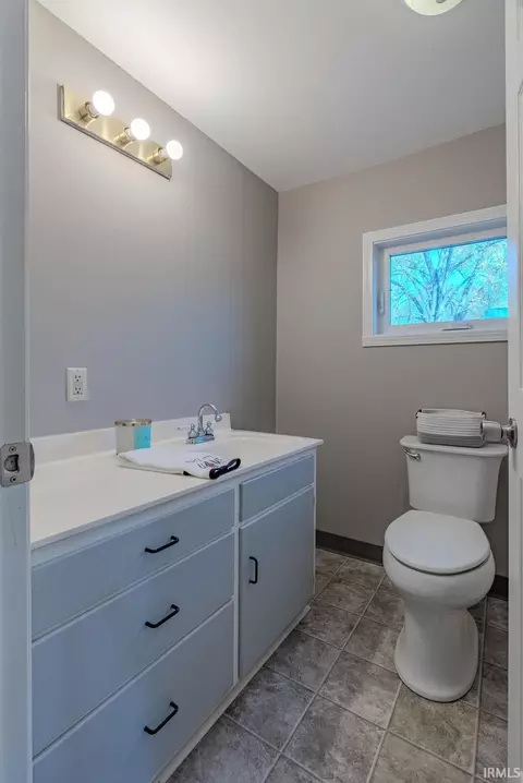 824 Summit Ave, Wabash, IN 46992 photo 12