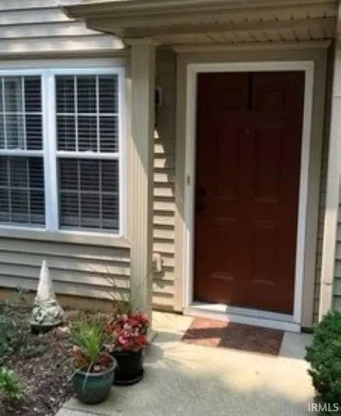 708 E Bayberry Ct, Bloomington, IN 47401 photo 1