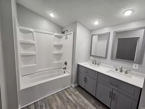 925 Liberty St, Covington, IN 47932 photo 13