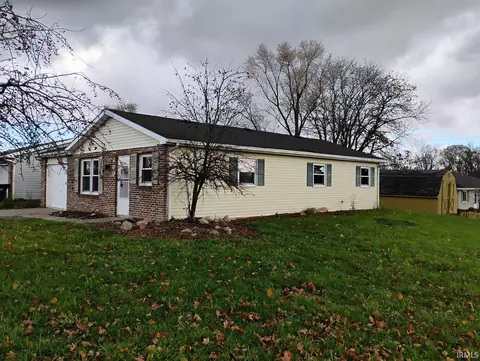 600 Meadows Ln, Waterloo, IN 46793 photo 2