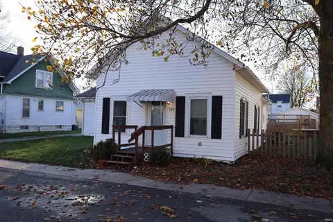 302 Monroe St, Monroeville, IN 46773