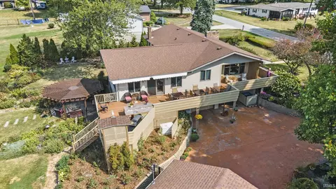 301 N Highland Ave, Ossian, IN 46777