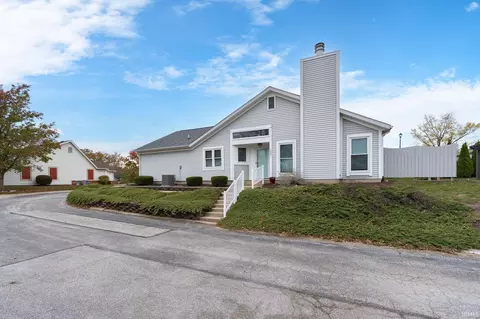 1803 Twin Oaks Ln, Lafayette, IN 47905