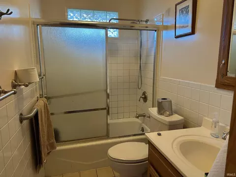 8680 N 68 E, Burrows, IN 46916 photo 11