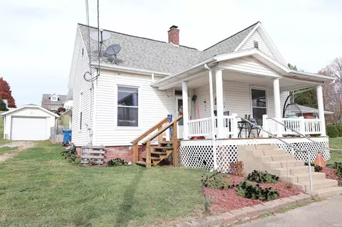 218 E Main St, Odon, IN 47562 photo 1